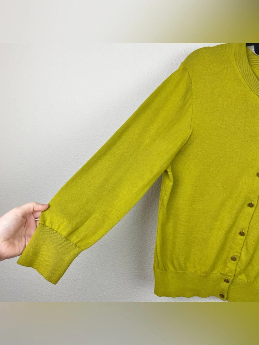 J. Crew Women's Large Chartreuse 3/4 Sleeve Button Front 100% Cotton Cardigan - Picture 4 of 16